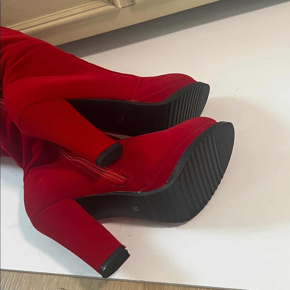 Elegant Red Over the Knee Women's Boots - Picture 5 of 5